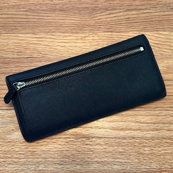 Michael Kors Bifold Envelope Wallet - Picture 2 of 7